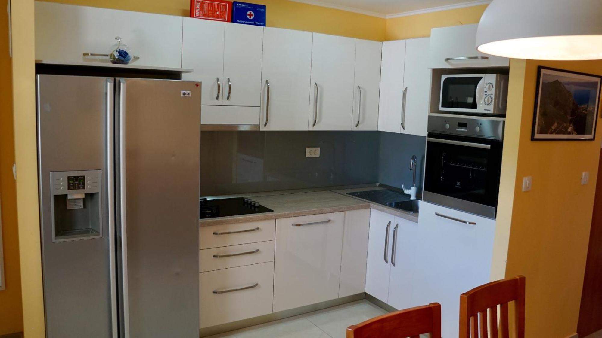 Apartments Niksa Kastelan Omis Exterior photo