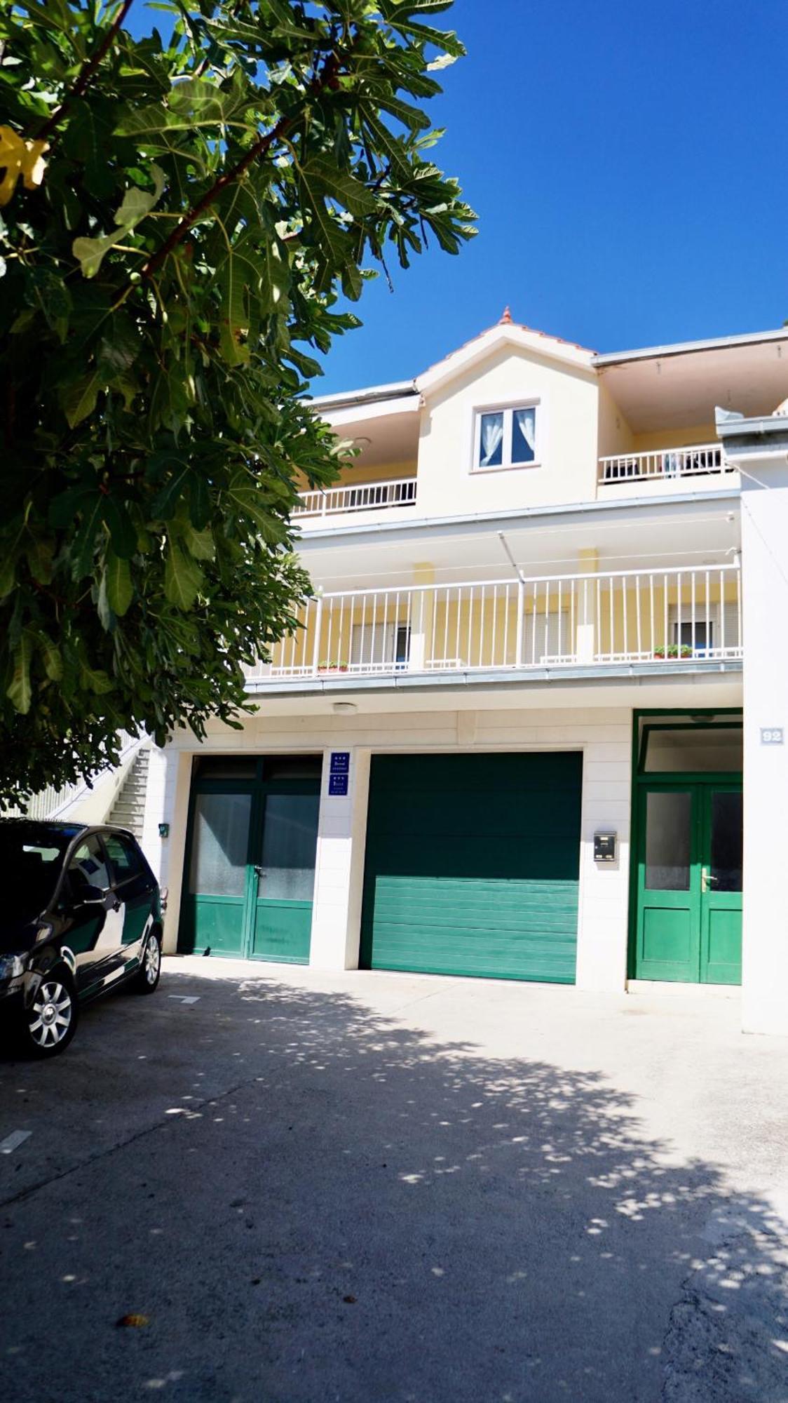 Apartments Niksa Kastelan Omis Exterior photo